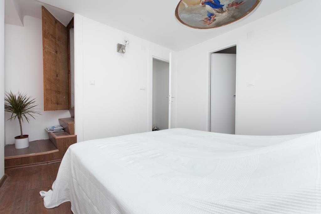 Apartment Zdenac 로비니 객실 사진